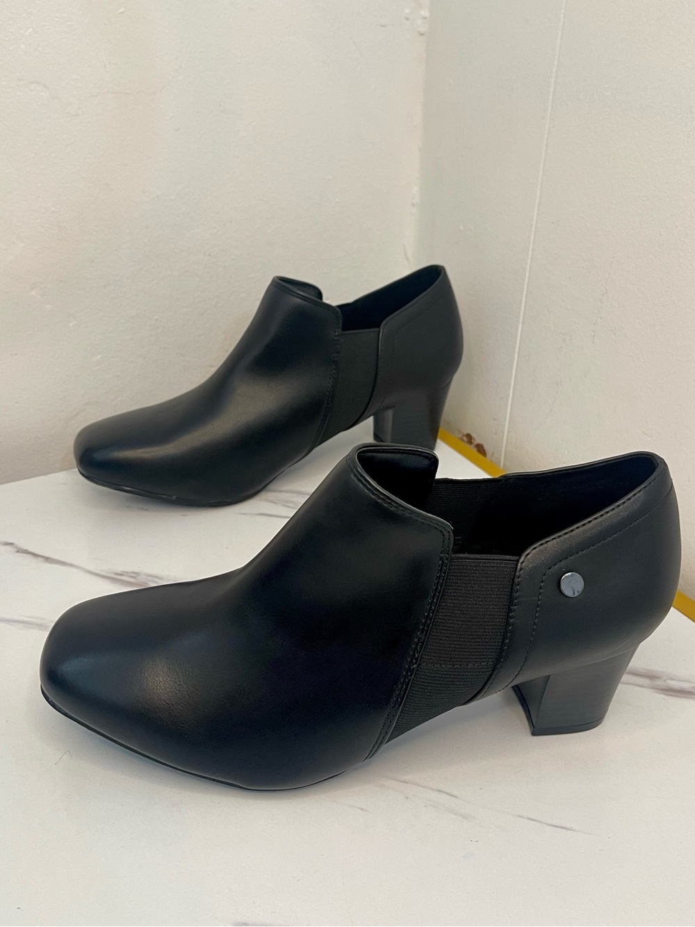 East 5th Black Block Heel Ankle Booties Size 9.5 Wide Width